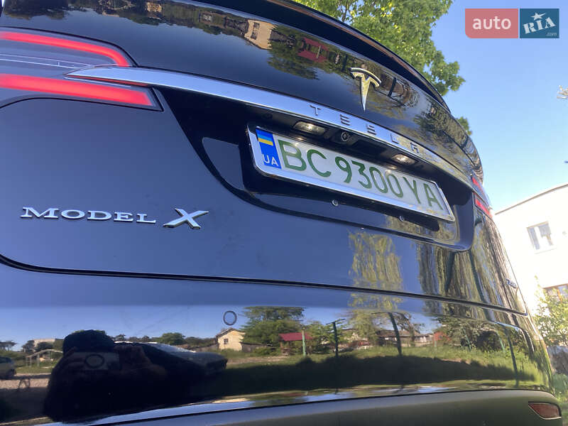 Внедорожник / Кроссовер Tesla Model X 2017 в Жовкве
