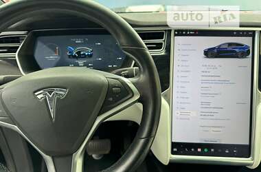 Позашляховик / Кросовер Tesla Model X 2017 в Луцьку