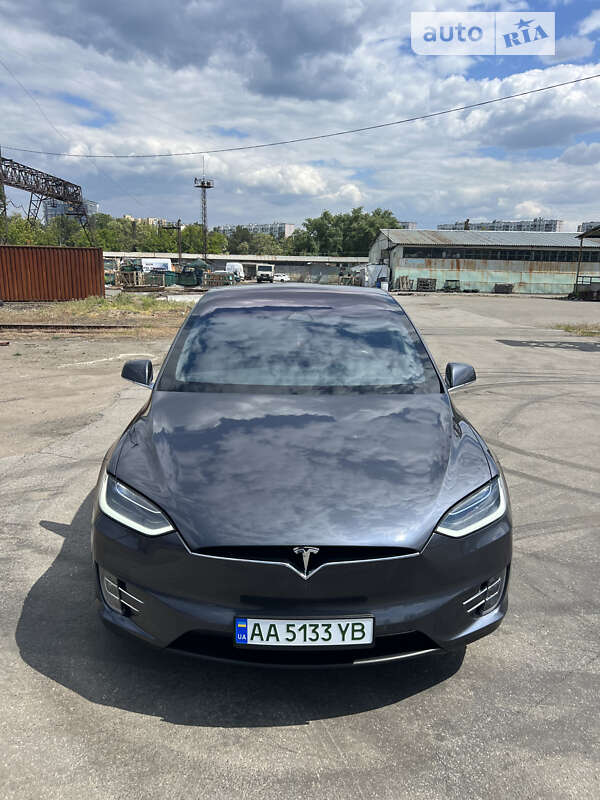 Внедорожник / Кроссовер Tesla Model X 2018 в Киеве