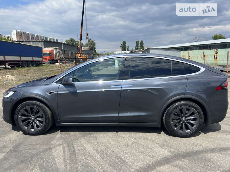 Внедорожник / Кроссовер Tesla Model X 2018 в Киеве