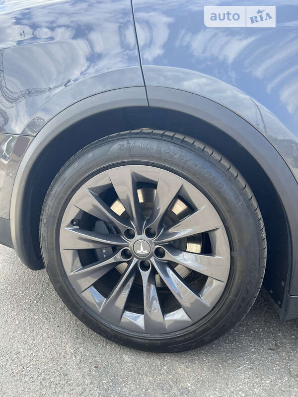 Внедорожник / Кроссовер Tesla Model X 2018 в Киеве