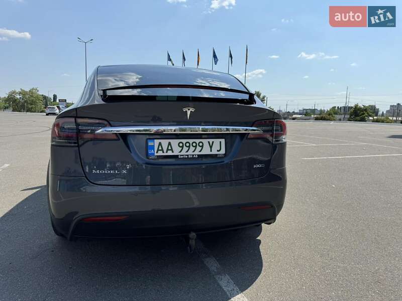 Позашляховик / Кросовер Tesla Model X 2017 в Києві