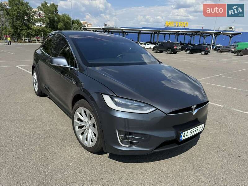 Позашляховик / Кросовер Tesla Model X 2017 в Києві