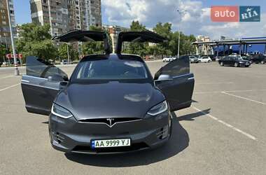 Внедорожник / Кроссовер Tesla Model X 2017 в 