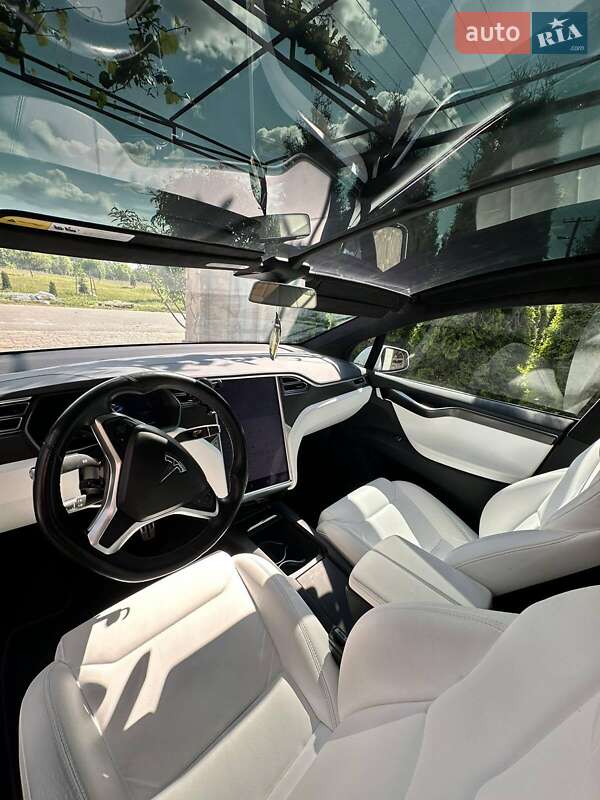 Внедорожник / Кроссовер Tesla Model X 2018 в Киеве фото 7 Внедорожник / Кроссовер Tesla Model X 2018 в Киеве