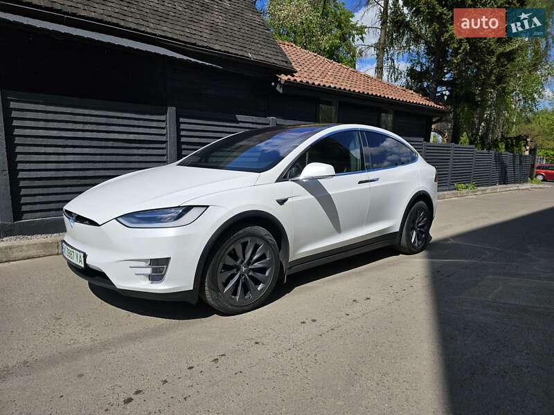 Внедорожник / Кроссовер Tesla Model X 2018 в Ровно