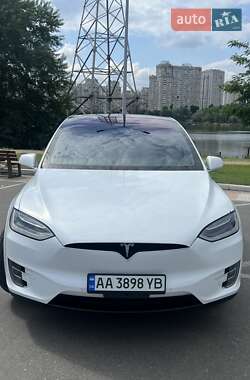 Внедорожник / Кроссовер Tesla Model X 2019 в Киеве