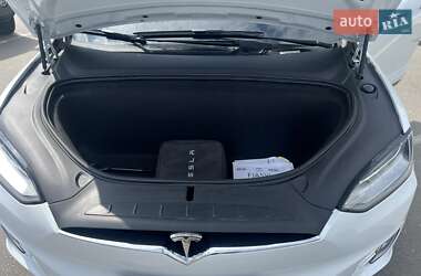 Внедорожник / Кроссовер Tesla Model X 2019 в Киеве