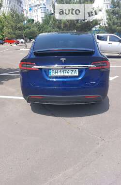 Позашляховик / Кросовер Tesla Model X 2016 в Одесі