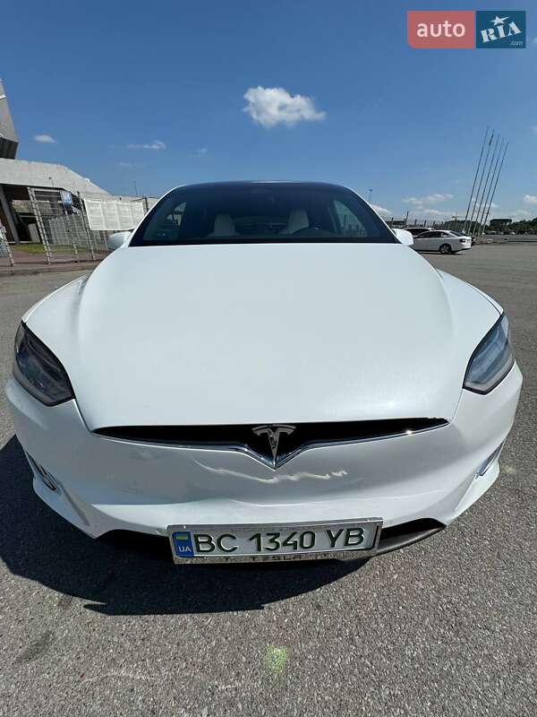Позашляховик / Кросовер Tesla Model X 2018 в Львові