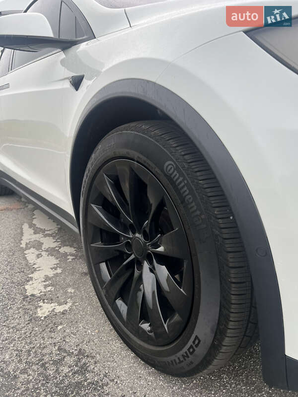 Внедорожник / Кроссовер Tesla Model X 2017 в Житомире
