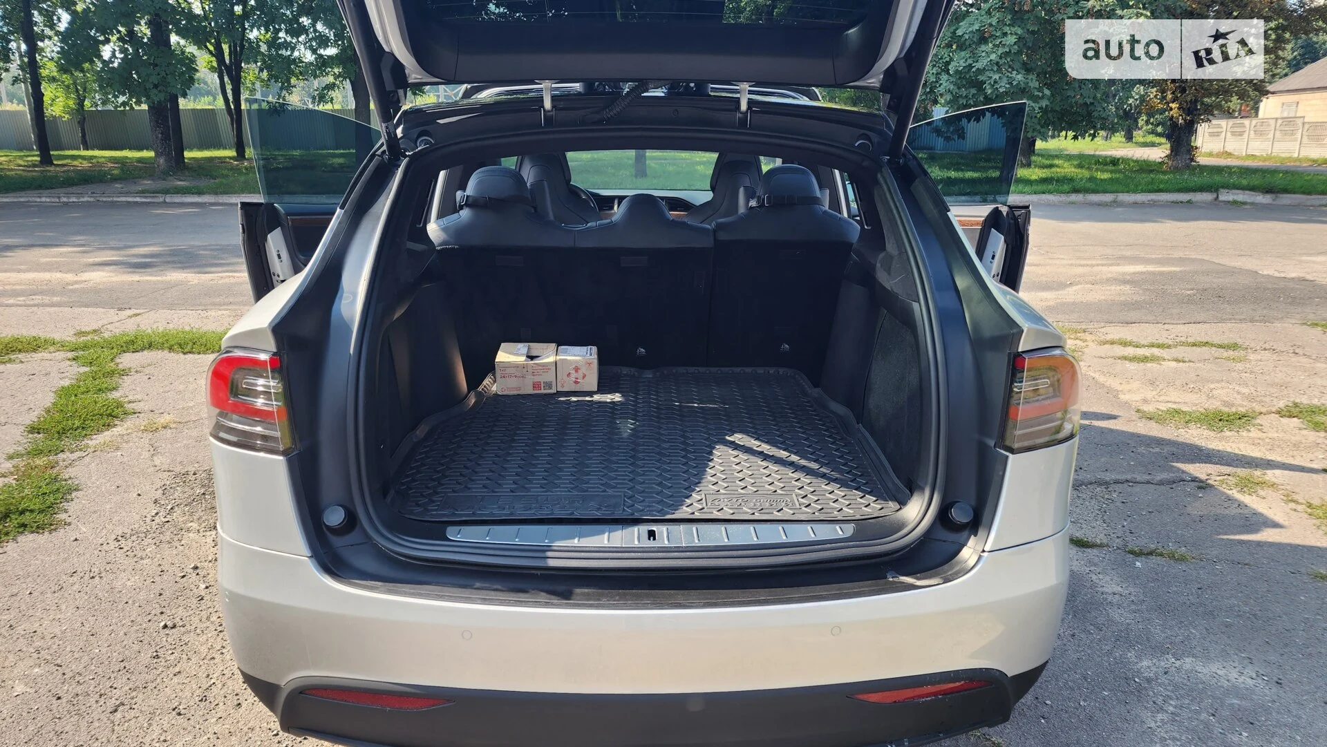 2018 Tesla Model X - мініатюра 19