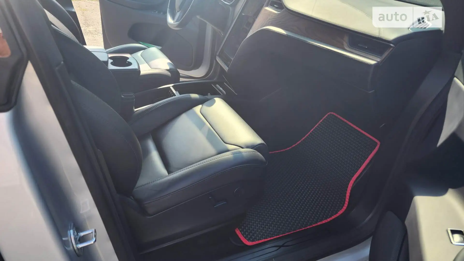 2018 Tesla Model X - мініатюра 25