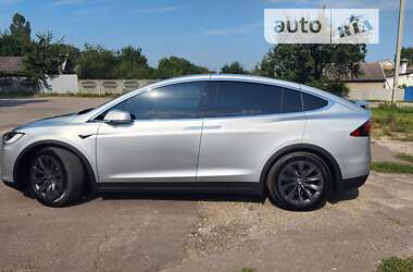 Позашляховик / Кросовер Tesla Model X 2018 в Кам'янському