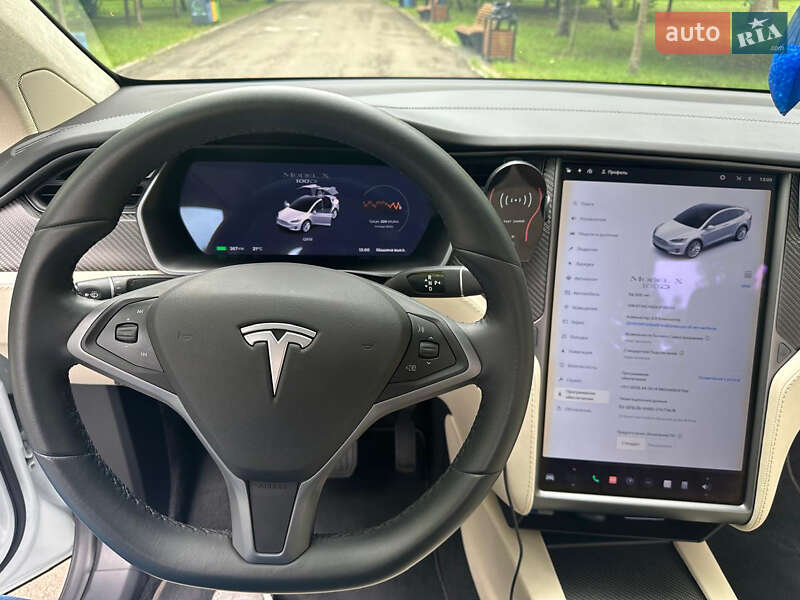 Внедорожник / Кроссовер Tesla Model X 2018 в Киеве