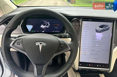 Позашляховик / Кросовер Tesla Model X 2018 в 