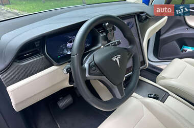 Позашляховик / Кросовер Tesla Model X 2018 в 