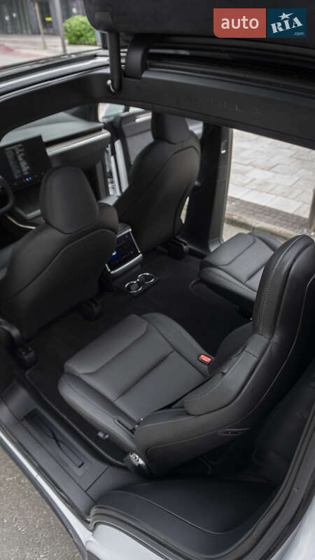 Позашляховик / Кросовер Tesla Model X 2022 в Києві фото 30 Позашляховик / Кросовер Tesla Model X 2022 в Києві