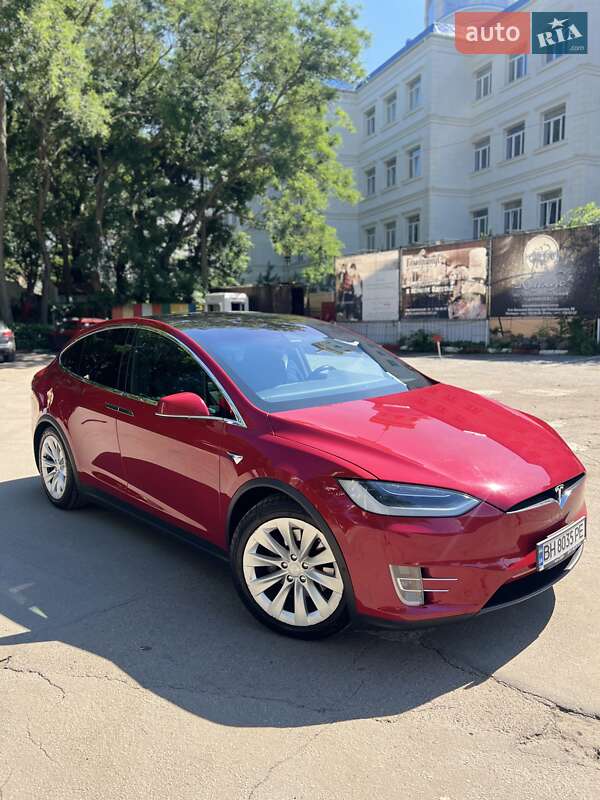 Tesla Model X 2016
