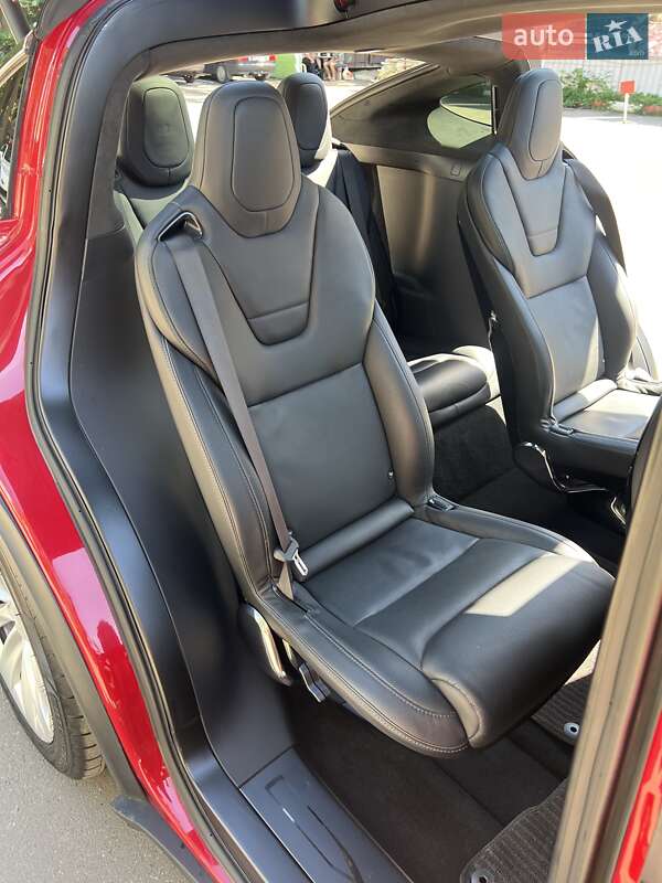 Внедорожник / Кроссовер Tesla Model X 2016 в Одессе