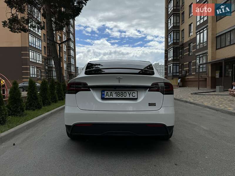 Позашляховик / Кросовер Tesla Model X 2022 в Чернігові