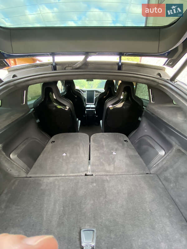 Внедорожник / Кроссовер Tesla Model X 2016 в Львове