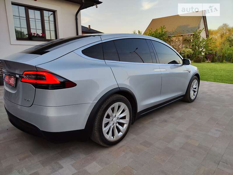 Внедорожник / Кроссовер Tesla Model X 2016 в Львове фото 2 Внедорожник / Кроссовер Tesla Model X 2016 в Львове