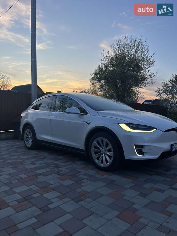 Внедорожник / Кроссовер Tesla Model X 2020 в Львове