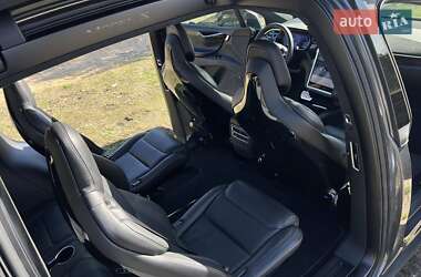 Позашляховик / Кросовер Tesla Model X 2016 в 