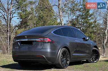 Позашляховик / Кросовер Tesla Model X 2016 в 