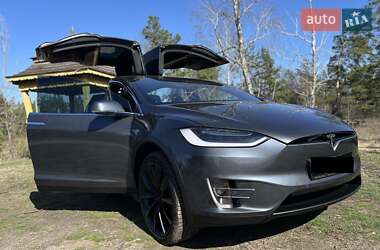 Позашляховик / Кросовер Tesla Model X 2016 в 