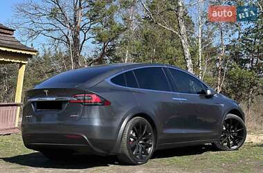 Позашляховик / Кросовер Tesla Model X 2016 в 