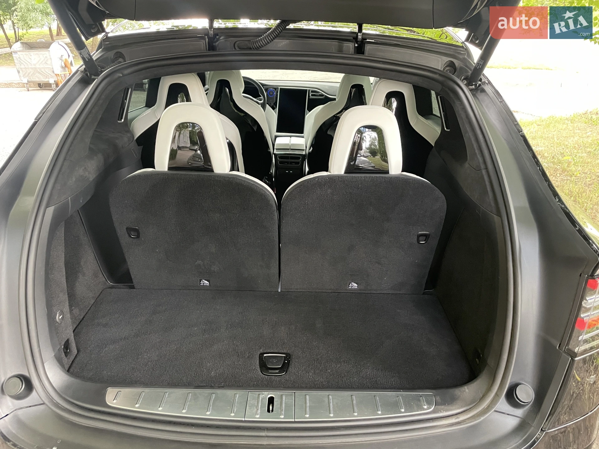 2017 Tesla Model X - мініатюра 11