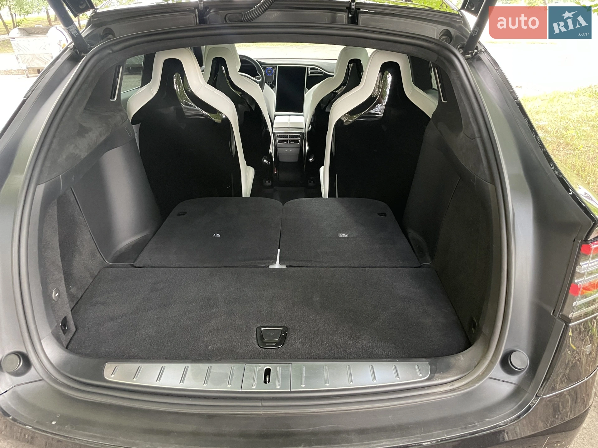 2017 Tesla Model X - мініатюра 12