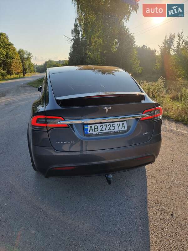 Позашляховик / Кросовер Tesla Model X 2018 в Вінниці