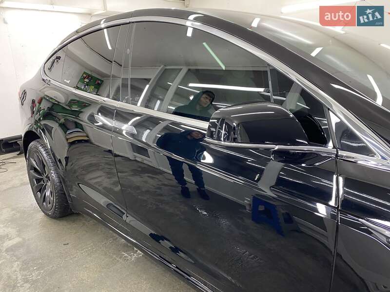 Позашляховик / Кросовер Tesla Model X 2017 в Одесі