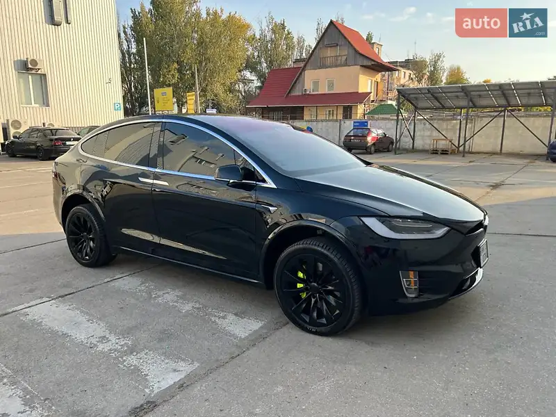 Tesla Model X 2017