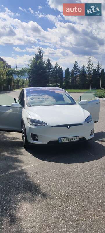 Позашляховик / Кросовер Tesla Model X 2020 в Стрию