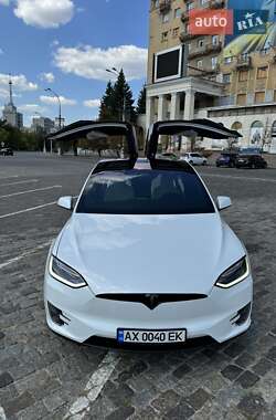 Позашляховик / Кросовер Tesla Model X 2019 в Харкові