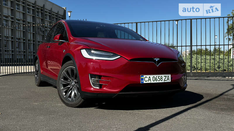 Внедорожник / Кроссовер Tesla Model X 2017 в Черкассах