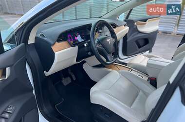 Внедорожник / Кроссовер Tesla Model X 2018 в 