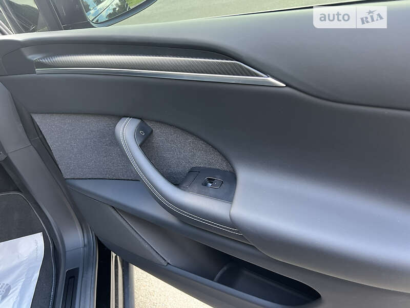 Позашляховик / Кросовер Tesla Model X 2022 в Києві фото 41 Позашляховик / Кросовер Tesla Model X 2022 в Києві