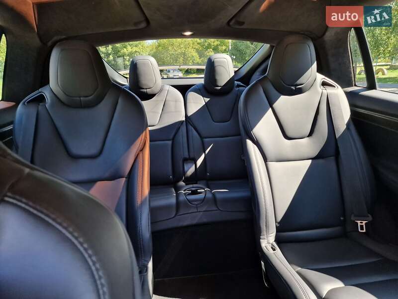 Позашляховик / Кросовер Tesla Model X 2018 в Хмельницькому
