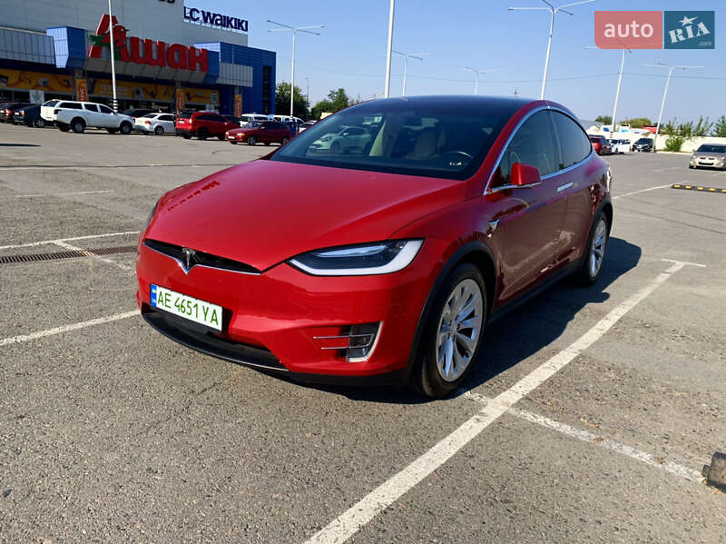 Позашляховик / Кросовер Tesla Model X 2016 в Дніпрі