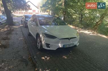 Внедорожник / Кроссовер Tesla Model X 2018 в 
