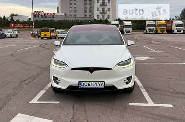 Позашляховик / Кросовер Tesla Model X 2017 в Львові