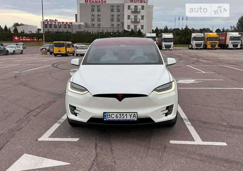 Tesla Model X 2017
