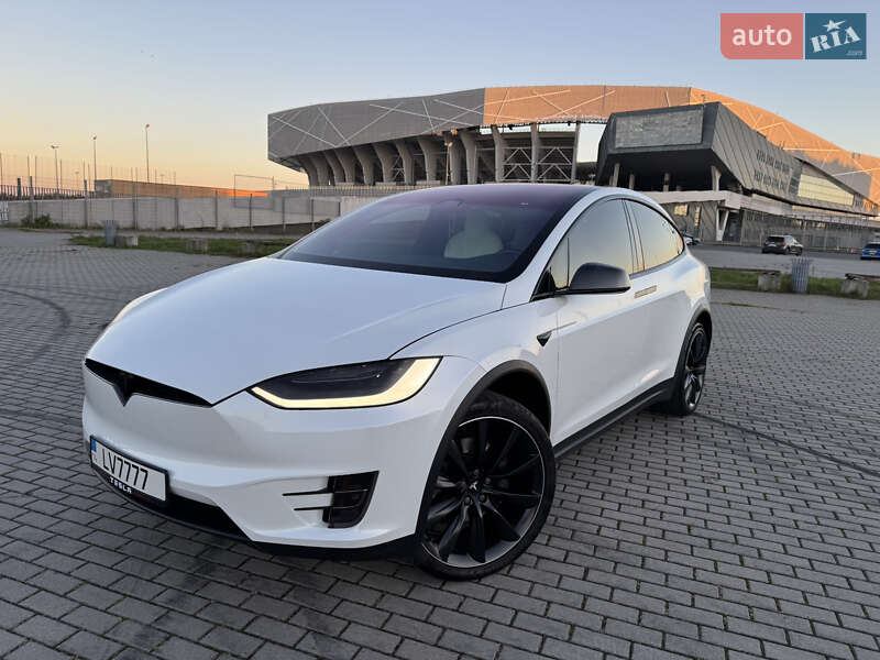 Внедорожник / Кроссовер Tesla Model X 2020 в Львове