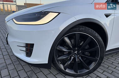 Внедорожник / Кроссовер Tesla Model X 2020 в 