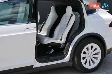 Внедорожник / Кроссовер Tesla Model X 2020 в 